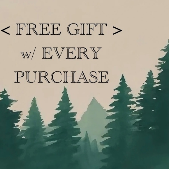 **WILLA* Gold x Striped Green Butterfly Fashion Bracelet - Picture 2 of 2